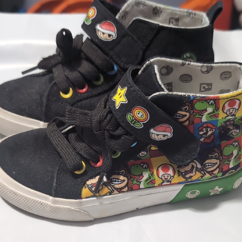 Sneakers